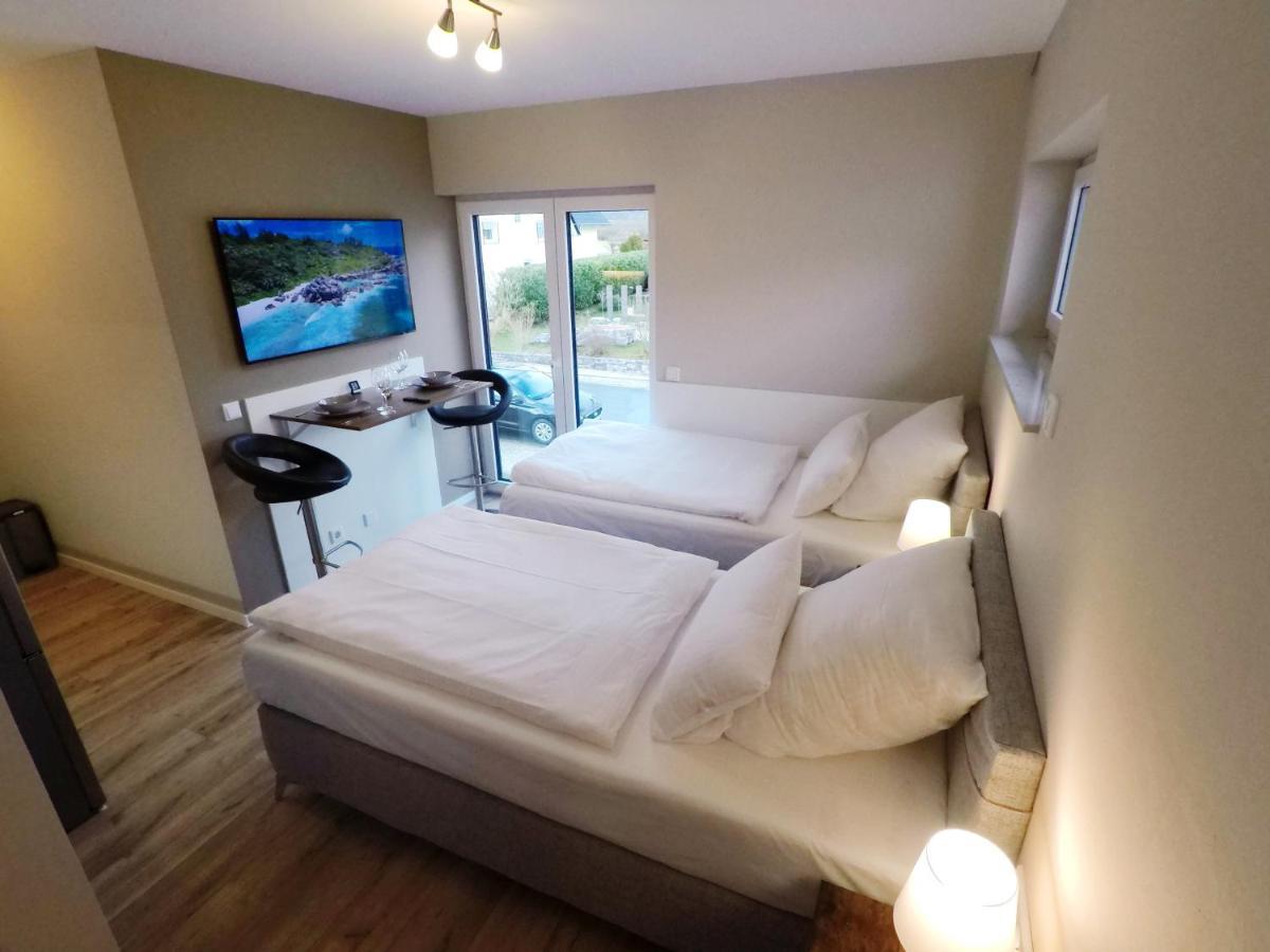 -Neubau- 24 Qm Studio-Apartment Φούλντα Εξωτερικό φωτογραφία