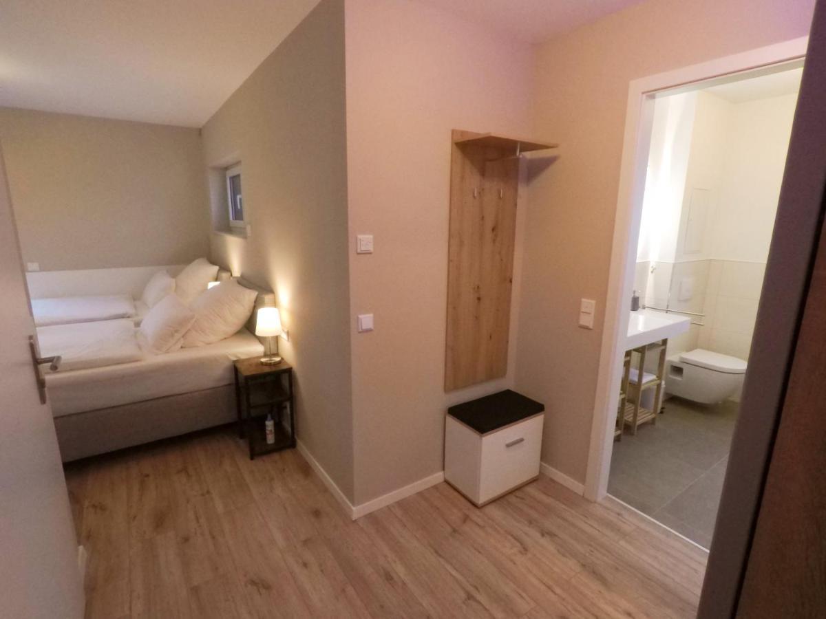 -Neubau- 24 Qm Studio-Apartment Φούλντα Εξωτερικό φωτογραφία