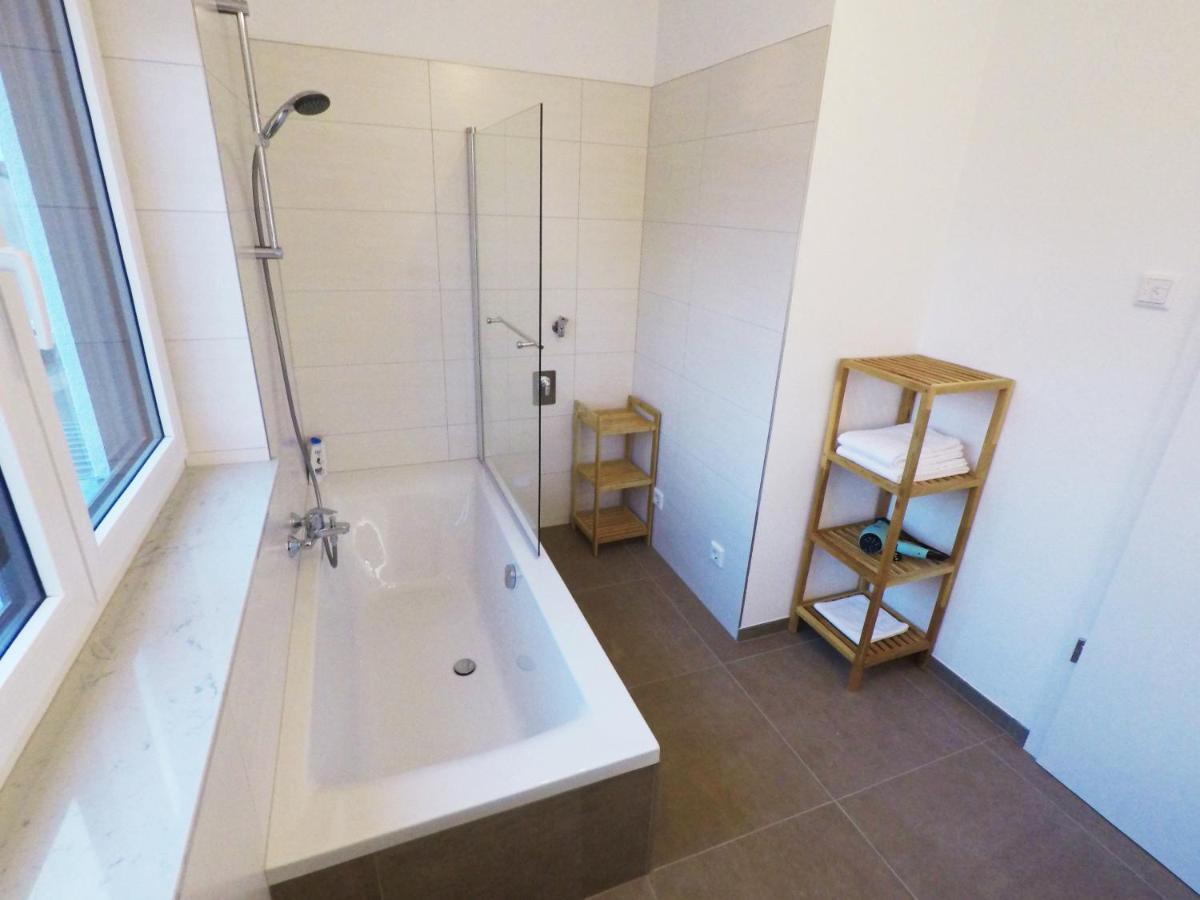 -Neubau- 24 Qm Studio-Apartment Φούλντα Εξωτερικό φωτογραφία